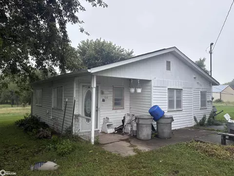 106 N Maple, Cincinnati, IA 52549 photo 2