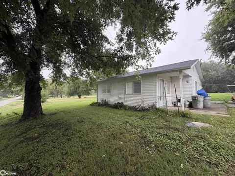 106 N Maple, Cincinnati, IA 52549 photo 3