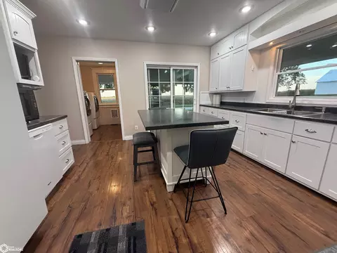 Kitchen - 367 210th St, Scranton, IA 51462 photo 3 of 4