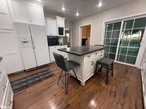 Kitchen - 367 210th St, Scranton, IA 51462 photo 4 of 4