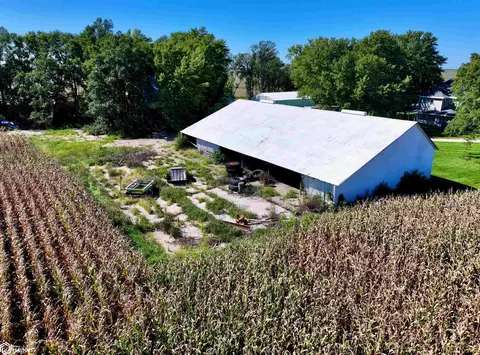 Exterior - 367 210th St, Scranton, IA 51462 photo 11 of 15
