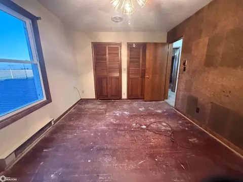 Bedroom - 367 210th St, Scranton, IA 51462 photo 4 of 6