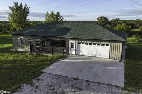 12006 Palm Trl, Unionville, MO 63565