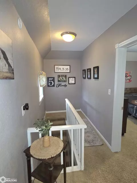 Entry Way - 301 4th Ave, Dedham, IA 51440 photo 3 of 3