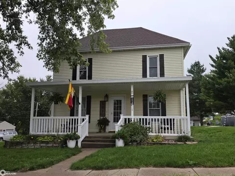 Exterior - 301 4th Ave, Dedham, IA 51440 photo 3 of 13