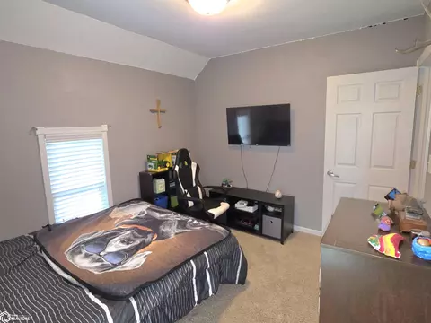 Bedroom - 301 4th Ave, Dedham, IA 51440 photo 9 of 10