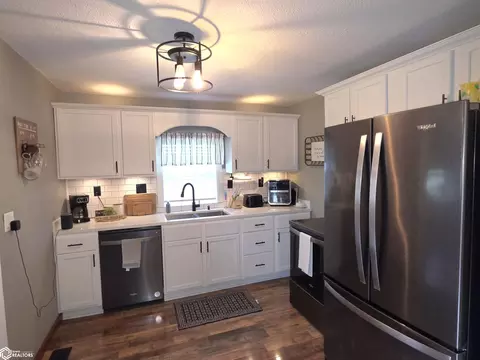 Kitchen - 301 4th Ave, Dedham, IA 51440 photo 1 of 4