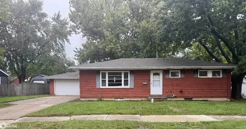 1108 Willow Ln, Iowa Falls, IA 50126