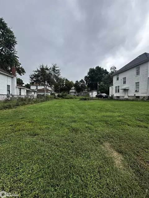 923 Fulton St, Keokuk, IA 52632