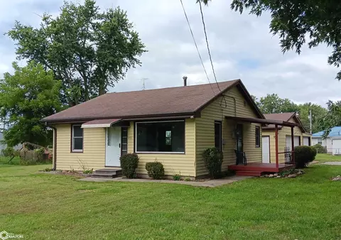 431 W Main St, Agency, IA 52530