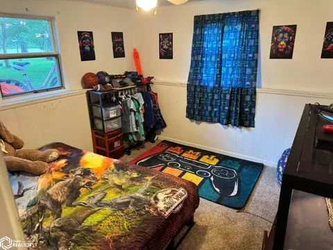 Bedroom - 355 N 17th St, Hamilton, IL 62341 photo 4 of 4