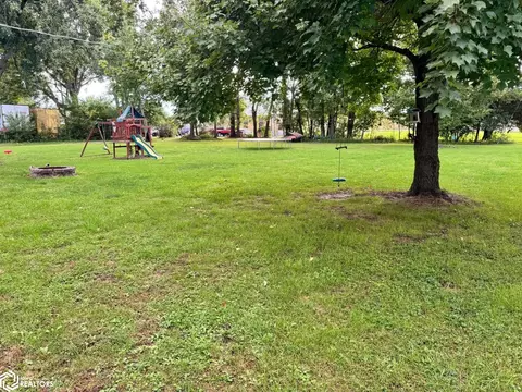 Exterior - 355 N 17th St, Hamilton, IL 62341 photo 1 of 1