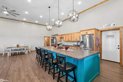 Kitchen - 2029 500th Ave, Deep River, IA 52222 photo 3 of 6
