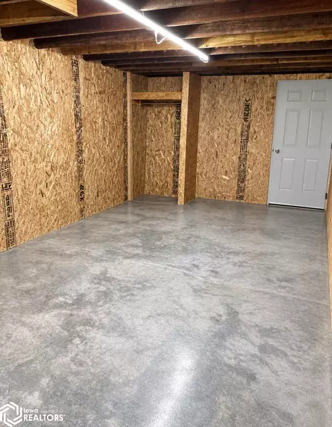 Other - 2029 500th Ave, Deep River, IA 52222 photo 8 of 9