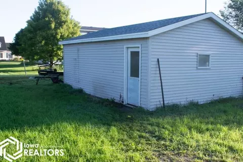 530 E 4th St, Glidden, IA 51443 photo 6