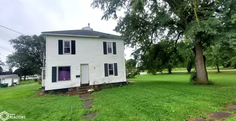 709 Franklin St, Ackley, IA 50601