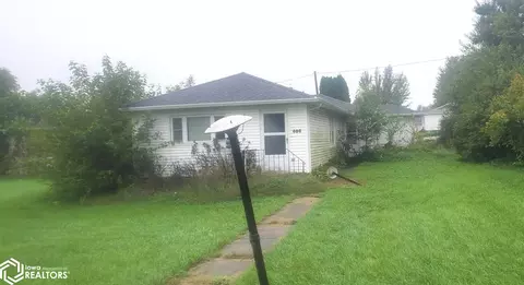 405 Dewey St, Radcliffe, IA 50230