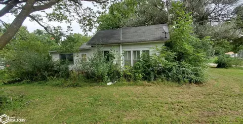 1107 Lone Mountain Ave, Bedford, IA 50833