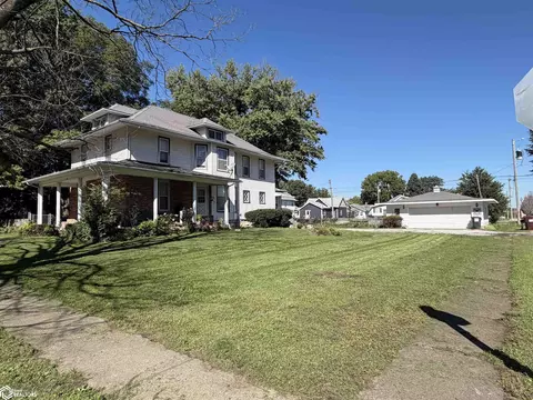 417 Benton Ave E, Albia, IA 52531