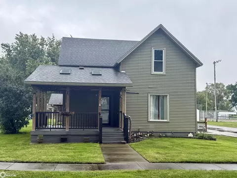 305 13th St S, Grand Junction, IA 50107