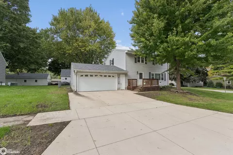 1304 S Virginia Ave, Mason City, IA 50401