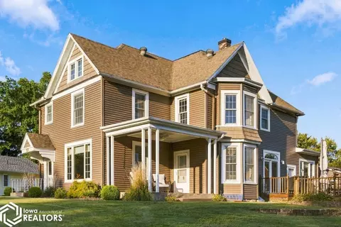 2636 S Main St, Burlington, IA 52601