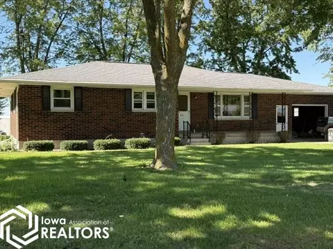 610 5th St, West Point, IA 52656