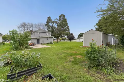Exterior - 1020 Front St, Garner, IA 50438 photo 5 of 6