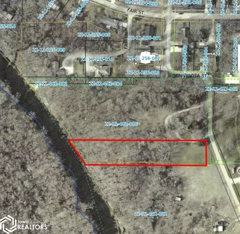 1102 S Minnesota St, Algona, IA 50511