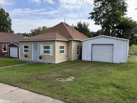 1124 S Main St, Albia, IA 52531