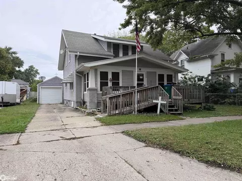 1009 Division St, Webster City, IA 50595