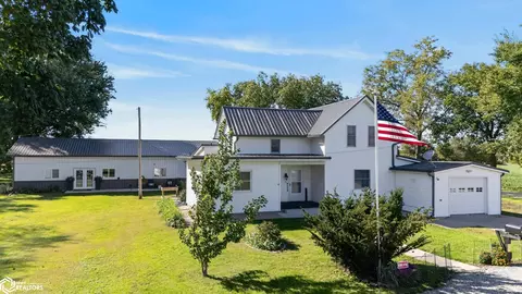 718 N Newton St, State Center, IA 50247