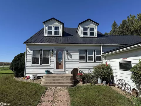 2315 120th St, Winfield, IA 52659