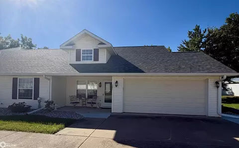 2635 Mount Pleasant St #101, Burlington, IA 52601