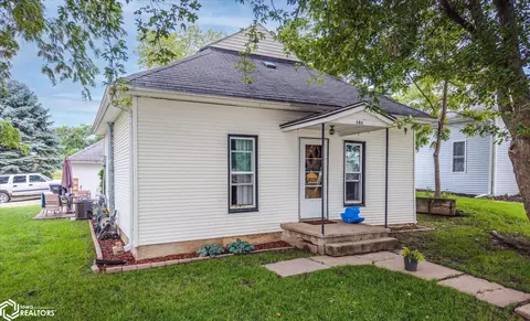 101 Normal St, Woodbine, IA 51579