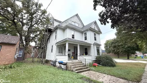 309 E State St, Mason City, IA 50401