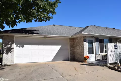 1123 48th St #27, Fort Madison, IA 52627