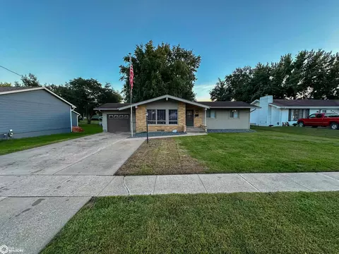 816 4th Ave E, Albia, IA 52531