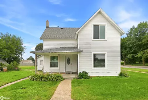 52 6th St, Woodbine, IA 51579