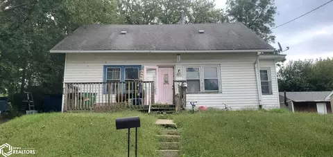 406 N 8th St, Guthrie Center, IA 50115