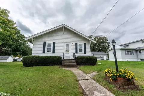 607 Harrison St, Melcher Dallas, IA 50062