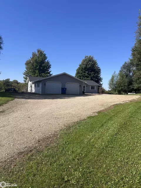 2946 Twinkle Hill Rd # C, Marshalltown, IA 50158