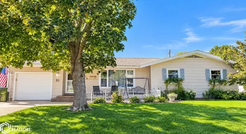 21 Oak Dr, Fort Madison, IA 52627