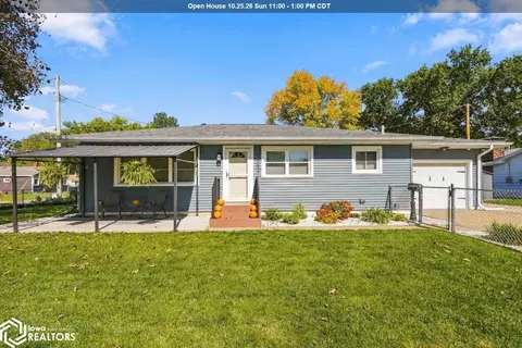 1004 Parkway Dr, Burlington, IA 52601
