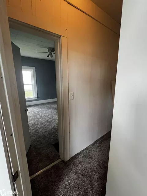 Entry Way - 1230 Laurel St, Hamilton, IL 62341 photo 1 of 1
