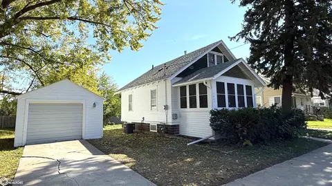 1441 N Jefferson Ave, Mason City, IA 50401