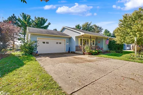 412 E Becky Ln, Mount Pleasant, IA 52641