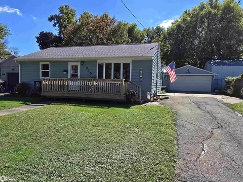 815 6th Ave S, Clear Lake, IA 50428
