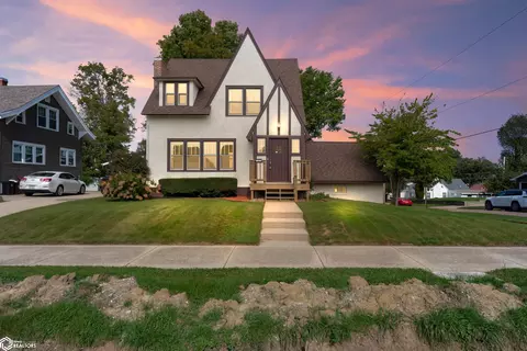 1201 W State St, Marshalltown, IA 50158