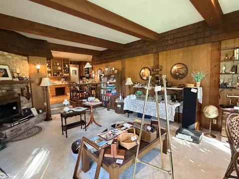 Living - 401 12th Ave NW, Hampton, IA 50441 photo 2 of 3